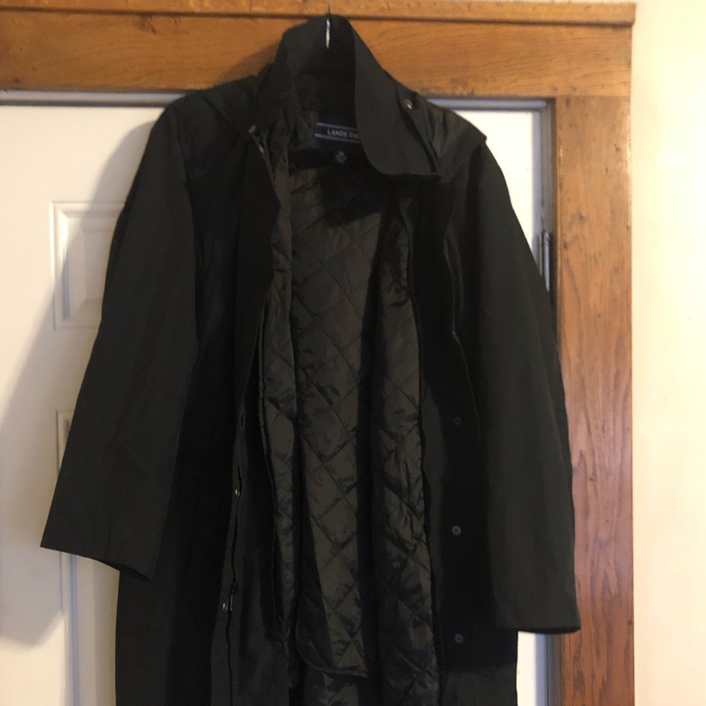 Lands End rain coat with detachable hood and liner